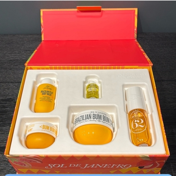 Sol de Janeiro Hydration Celebration Body Routine - Picture 2 of 3